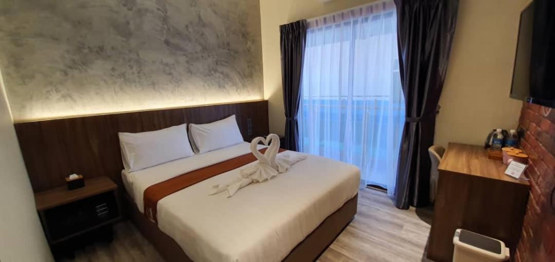 Vista Hotel Tawau Exterior foto