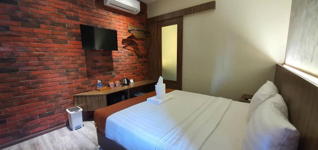 Vista Hotel Tawau Exterior foto